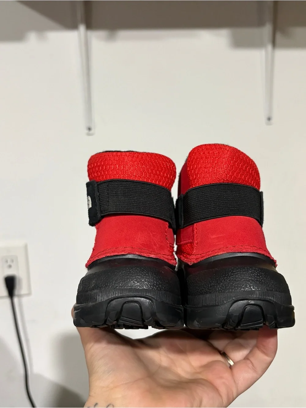The North Face Kids' Red Insulated Snow Boot Toddler Alpenglow II Size 4